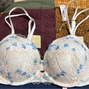 Victoria's Secret White and Blue Floral Bra